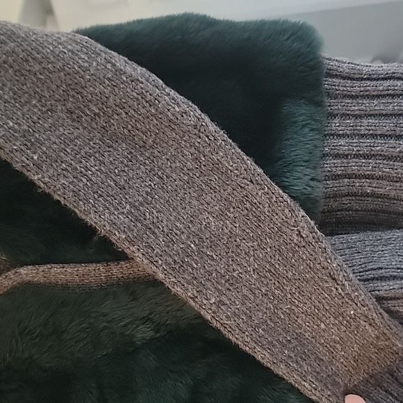 Elizabeth and James Green Fur Button Up Sweater, Size XS - Picture 5 of 6